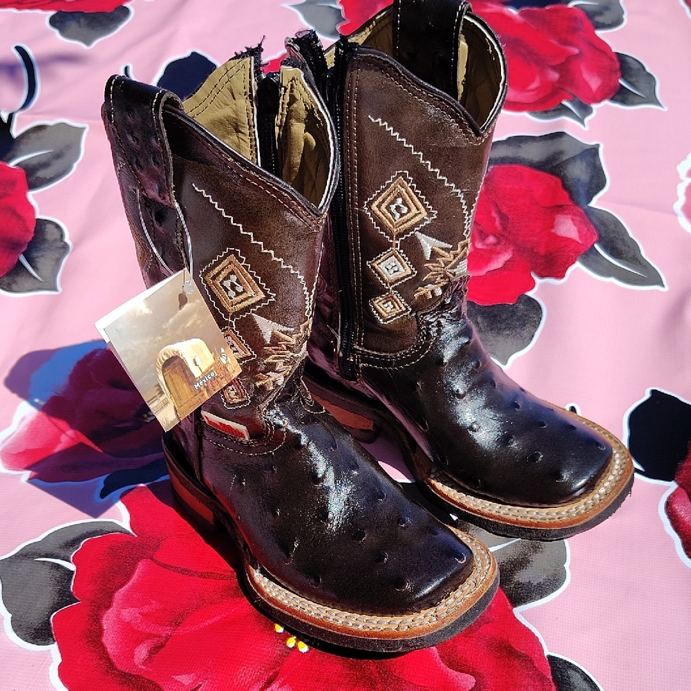 ( Girls ) Leather Brown Western Cowboy Boots.